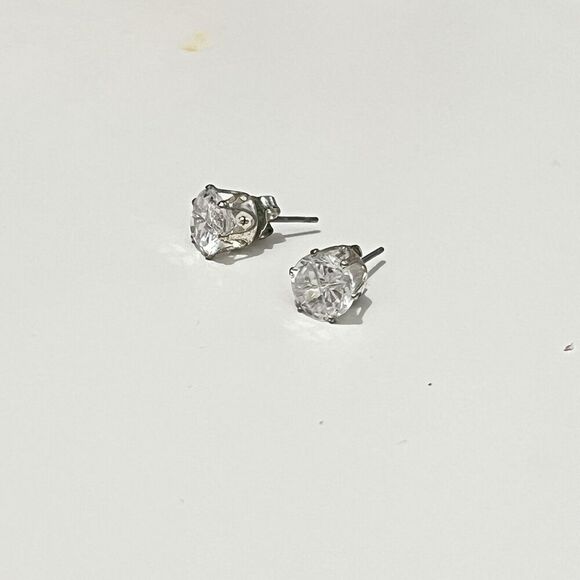 1cm Cubic Zirconium round Etched Stud Earrings - Picture 1 of 5
